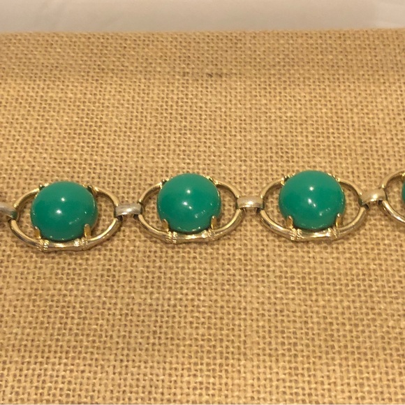 Stella Dot “Zinnia” Statement Bracelet, gold tone with green cabochons - Picture 11 of 15